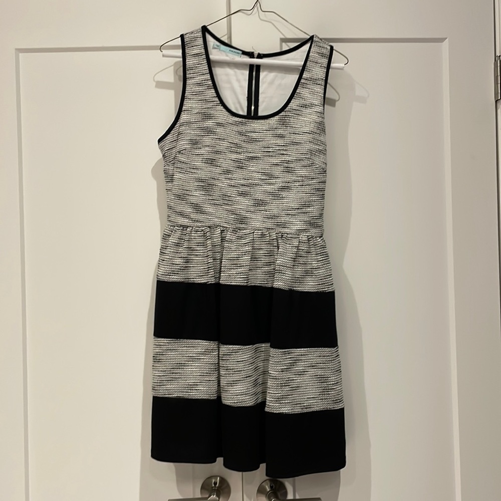 Maurice’s Zip Up Back Dress Size L